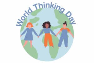 World Thinking Day - tři dívky držící se za ruku.