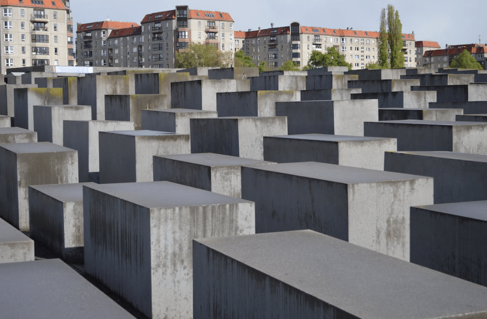 Památník obětí holocaustu v Německu.