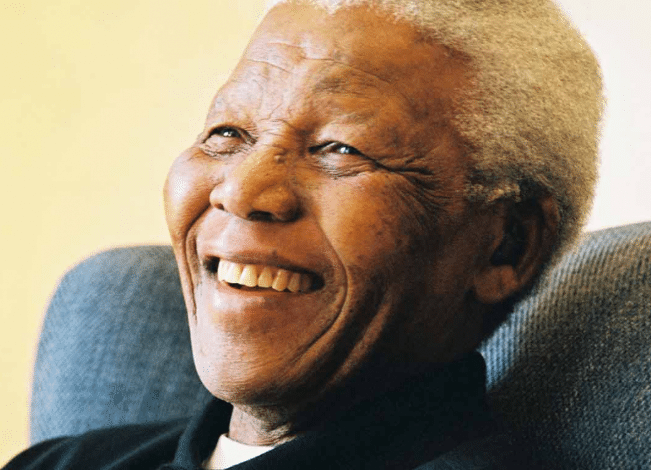Mandela představuje symbol míru, odhodlání a usmíření.